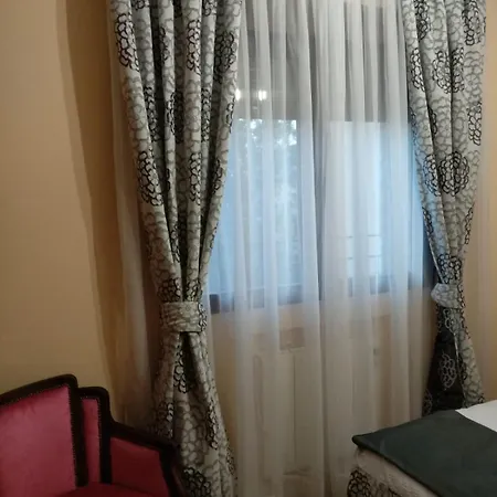 Zohet Santian Apartment *